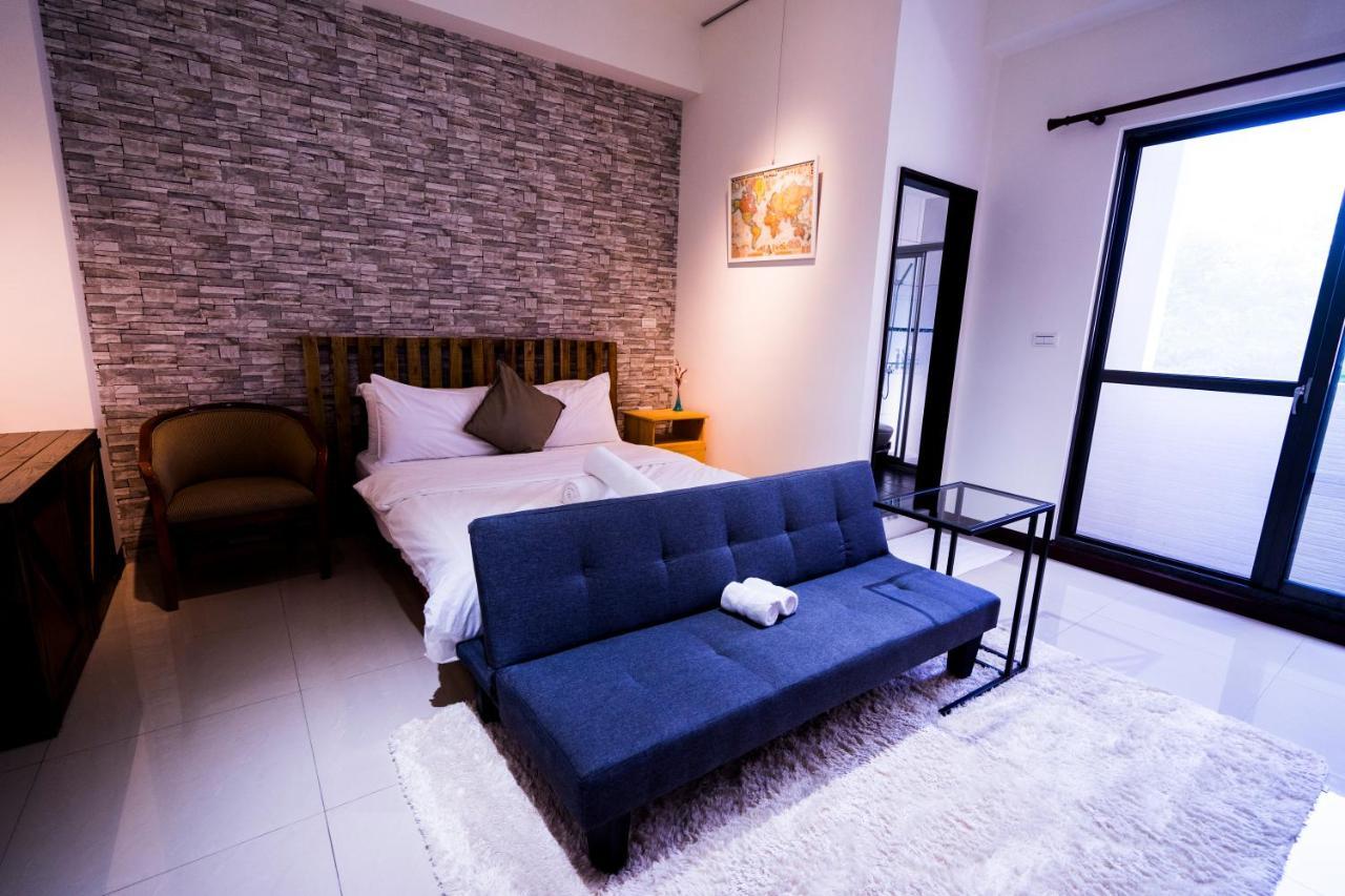黑琵軼棧湖濱旅宿 K&B Happy Hostel Тайнань Экстерьер фото