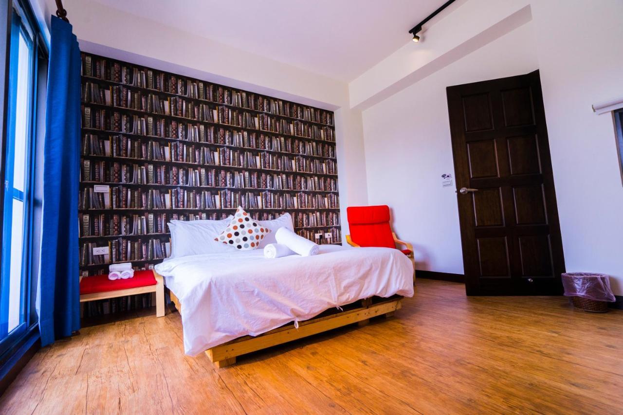 黑琵軼棧湖濱旅宿 K&B Happy Hostel Тайнань Экстерьер фото