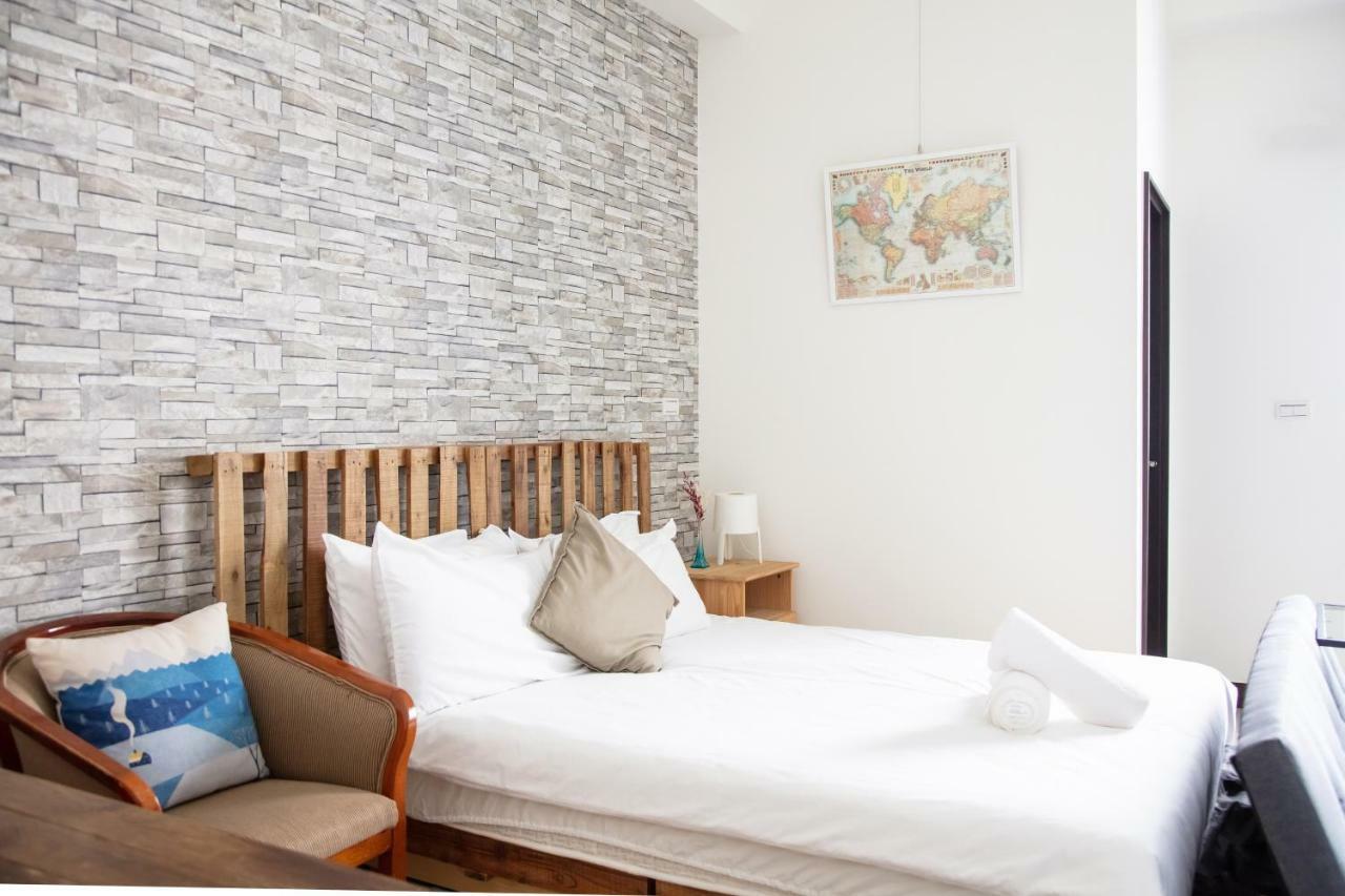 黑琵軼棧湖濱旅宿 K&B Happy Hostel Тайнань Экстерьер фото