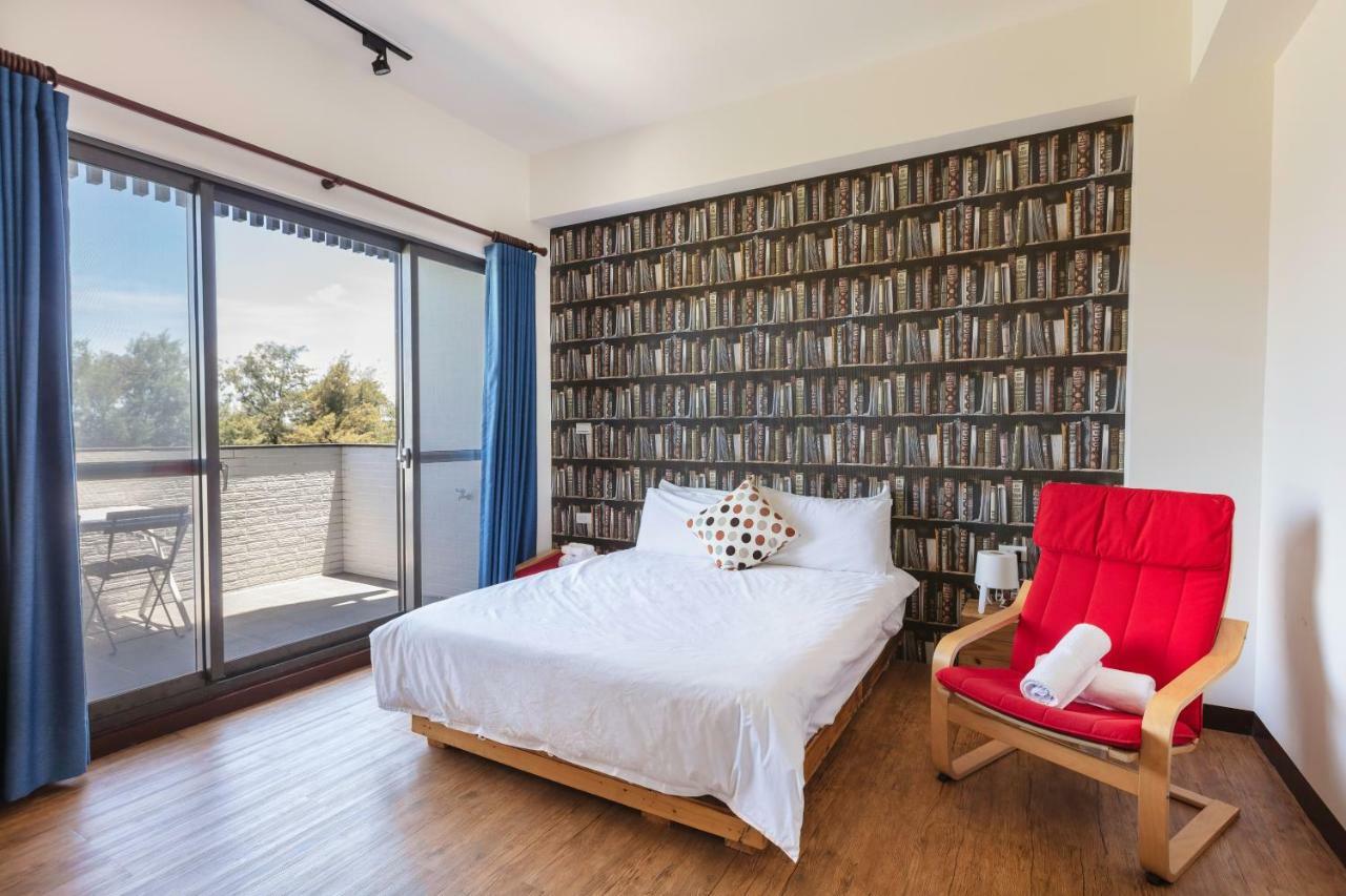 黑琵軼棧湖濱旅宿 K&B Happy Hostel Тайнань Экстерьер фото