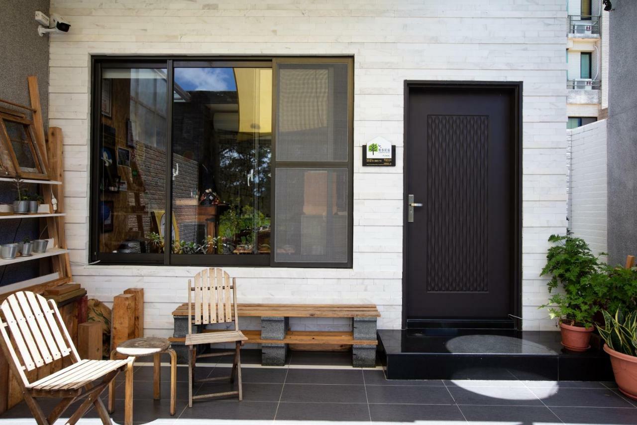 黑琵軼棧湖濱旅宿 K&B Happy Hostel Тайнань Экстерьер фото